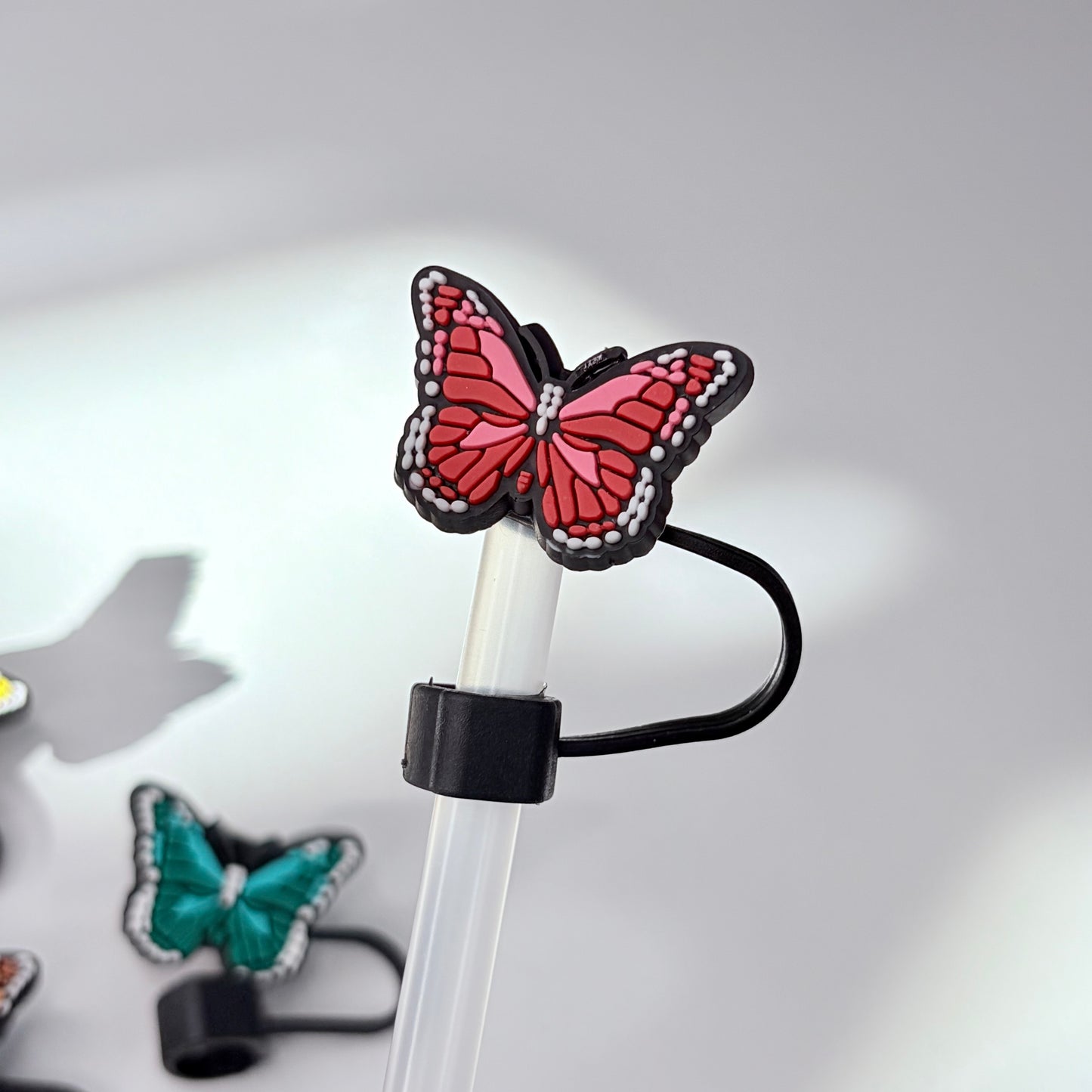 Mariposa Straw Topper