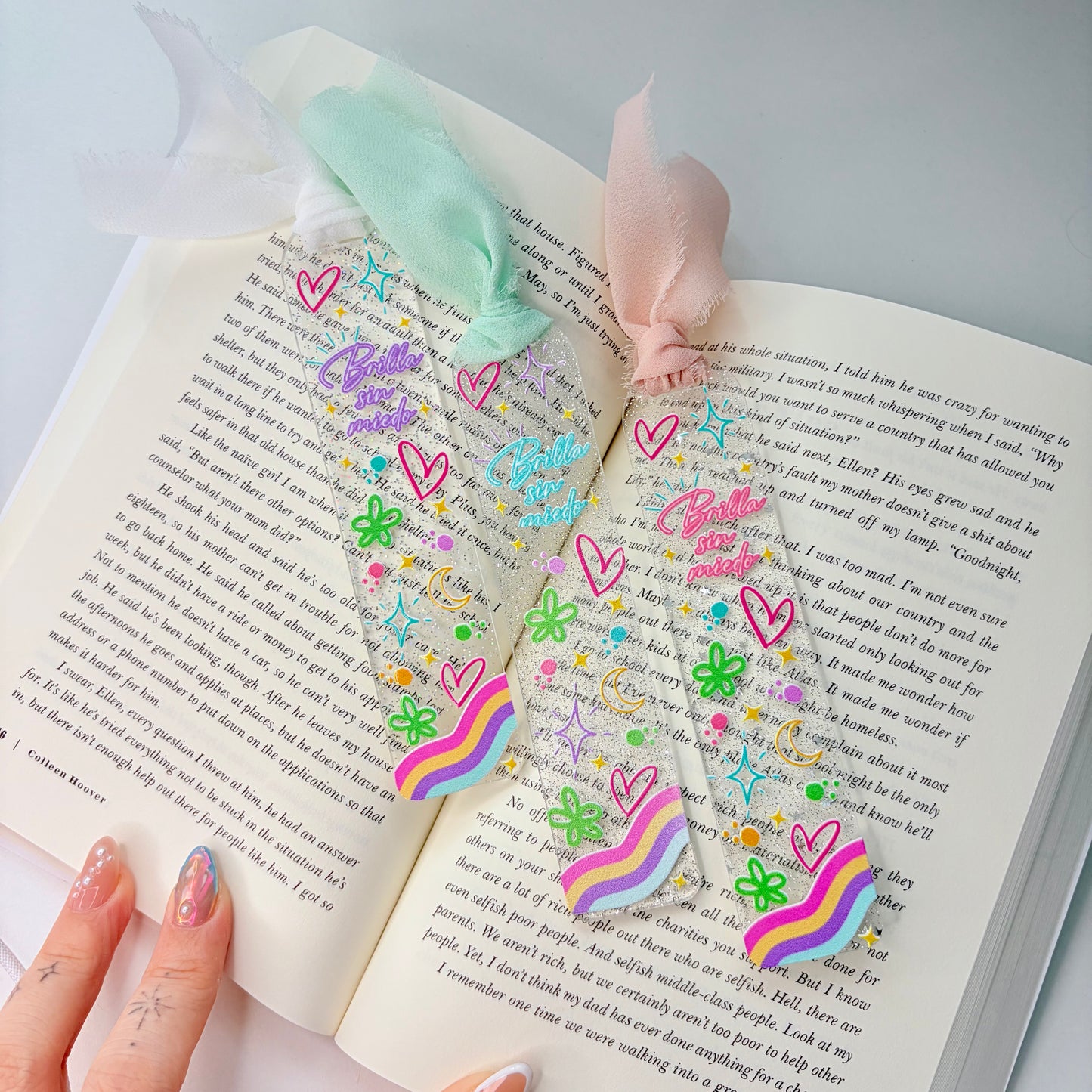 Brilla Sin Miedo Acrylic Bookmark
